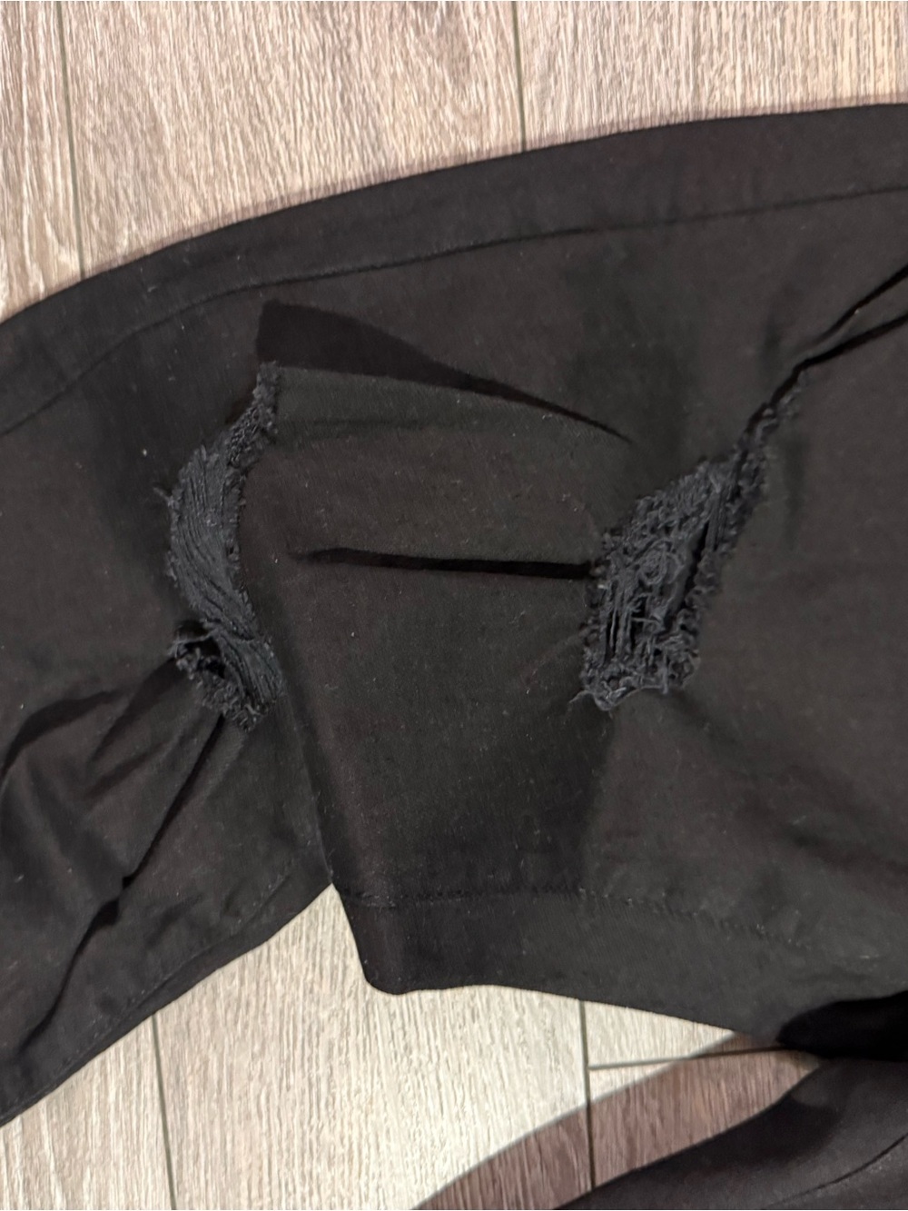 GUESS Black Modern Skinny Jeans - Picture 4 of 9
